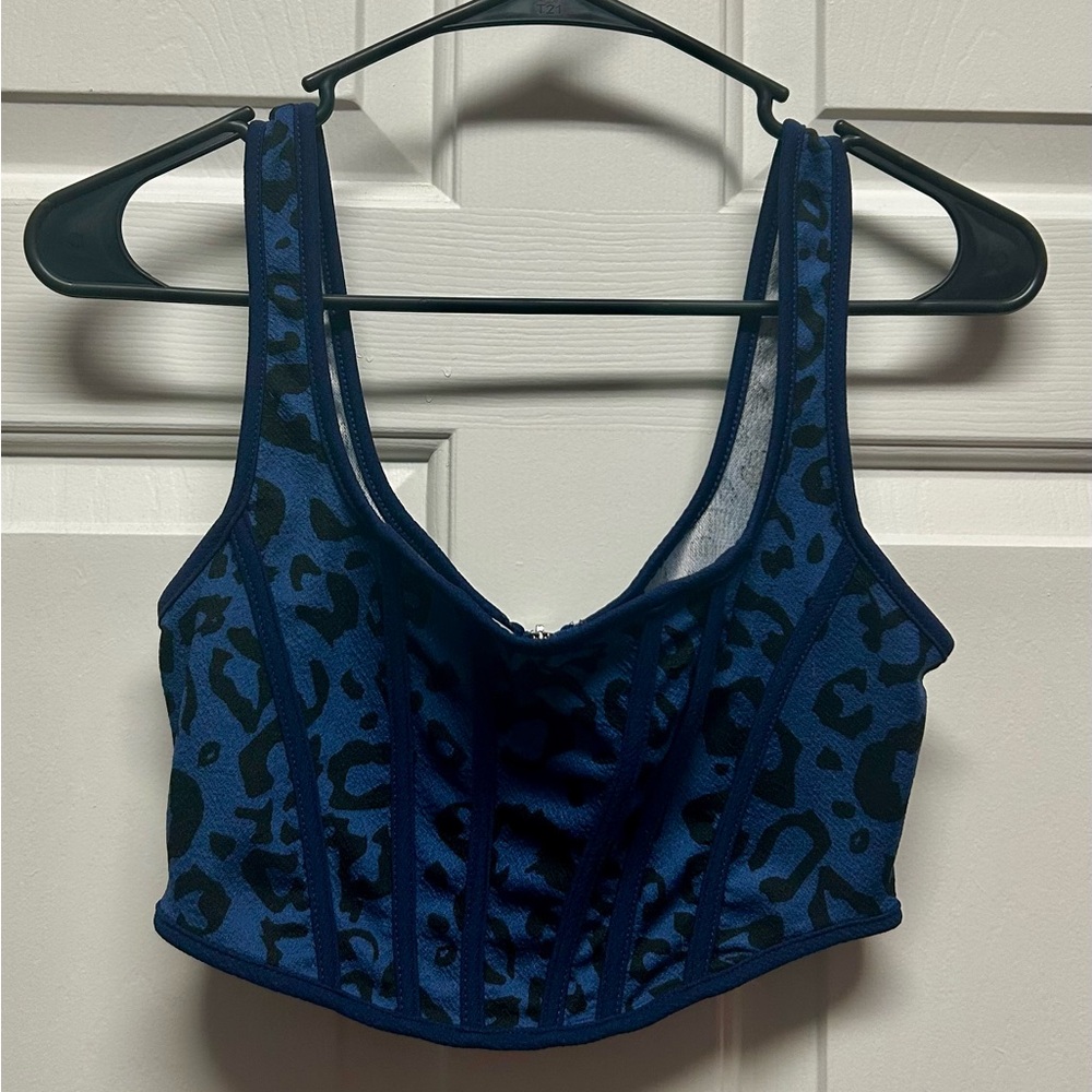SHEIN Blue and Black Leopard Print Crop Top